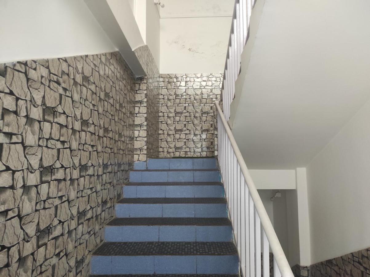 Hotel Tawang Regency Buitenkant foto