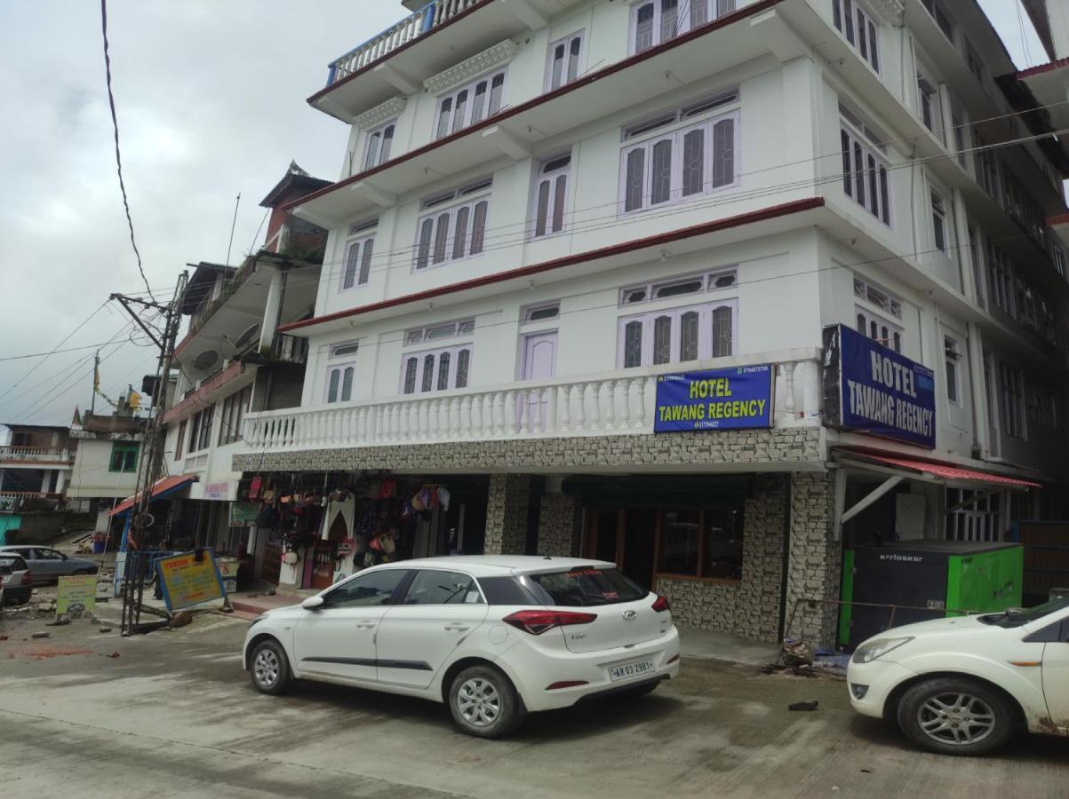Hotel Tawang Regency Buitenkant foto